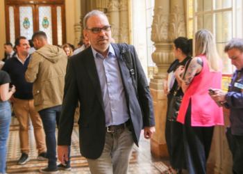 Milei designó a Fernando Iglesias como Embajador de Luxemburgo