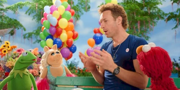 Chris Martin y los Muppets anunciaron a las mega estrellas que estarán en la final del Mundial