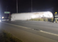 Choque fatal en la autopista Córdoba-Rosario: se incendió un camión y murió el conductor