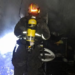 Voraz incendio en un local de barrio Autódromo: un joven sufrió quemaduras