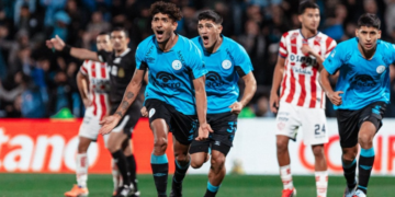 Belgrano le ganó 2-0 a Unión y es el primer semifinalista