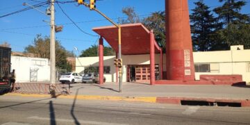 Conmoción en Córdoba: una menor de 12 años quedó grave tras ser atropellada frente a su escuela