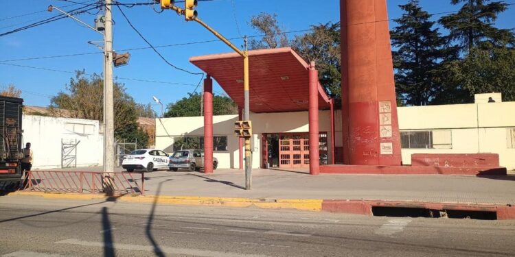 Conmoción en Córdoba: una menor de 12 años quedó grave tras ser atropellada frente a su escuela