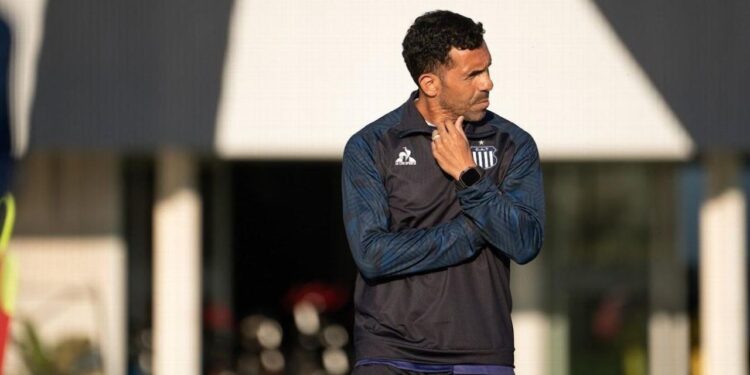 Carlos Tévez no seguirá en Talleres luego de la derrota ante Belgrano