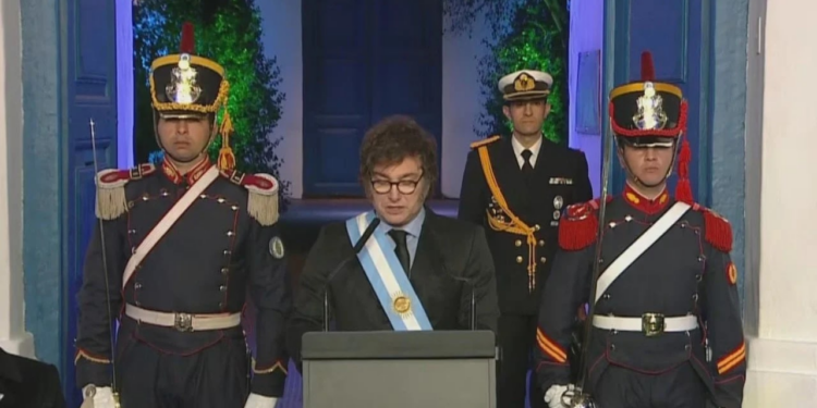 Javier Milei viajará a Rosario y a Tucumán por los actos patrios