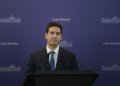 Adrián Ravier dio su primera conferencia como vocero presidencial