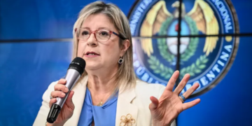 El Gobierno ya coordina el operativo de regreso de la Selección