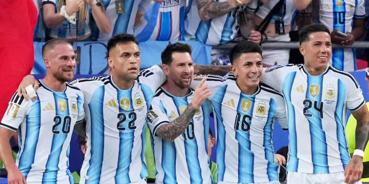 Argentina se mide ante Inglaterra por un lugar en la final del mundo