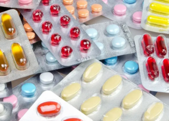 Anmat amplía la venta libre de 10 grupos de medicamentos