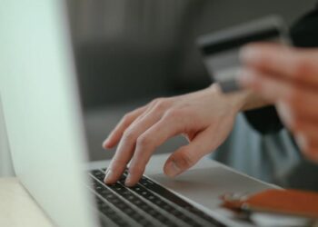 Las compras online al exterior ya representan el 40% de las ventas