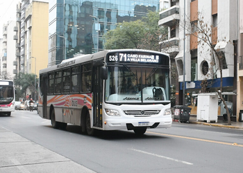 Asamblea de choferes de Sol Bus paraliza el servicio del corredor 7
