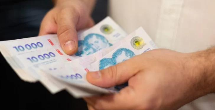El Gobierno busca que los salarios básicos tengan un piso de $1 millón