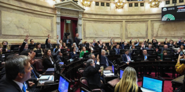 El Senado aprobó y giró a Diputados el proyecto de propiedad privada, pero debió ceder en la reforma del Fuego