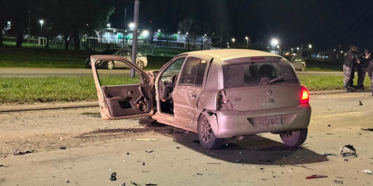 Impactante choque: murió una bombera en la zona del Mercado de Abasto