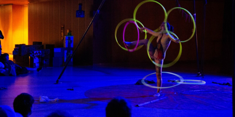 Circo, teatro y música en vivo: la agenda del fin de semana en el MMAU
