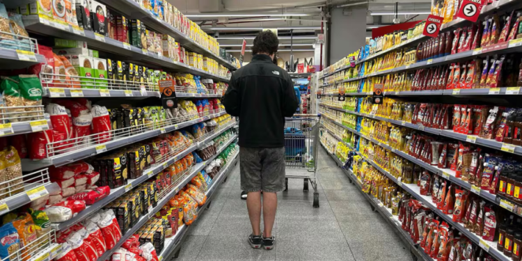 La inflación de julio fue de 2,1% y acumuló 33,8% en los últimos doce meses