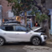 Choque en Nueva Córdoba: un auto se incrustó en un kiosco y otro impactó contra un árbol