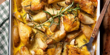 Menú de hoy: pollo al horno con papas y hierbas