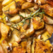 Menú de hoy: pollo al horno con papas y hierbas
