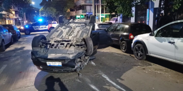 Conducía ebrio y chocó contra cuatro autos en barrio General Paz