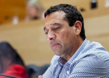 El legislador Ramón Flores pidió licencia tras la detención de su asesor