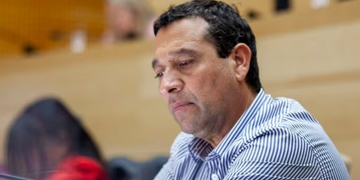 El legislador Ramón Flores pidió licencia tras la detención de su asesor