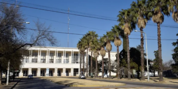 Paro total en las universidades este martes