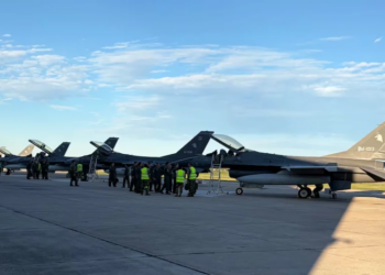 Córdoba recibió los seis cazas F-16, comprados a Dinamarca