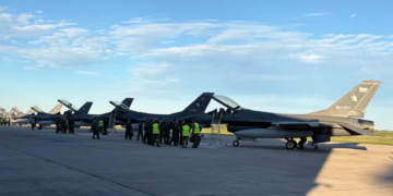 Córdoba recibió los seis cazas F-16, comprados a Dinamarca
