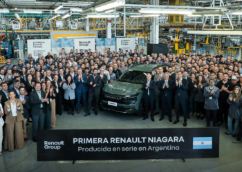 Renault presentó la nueva pick-up Niagara y la Provincia acompañó el lanzamiento