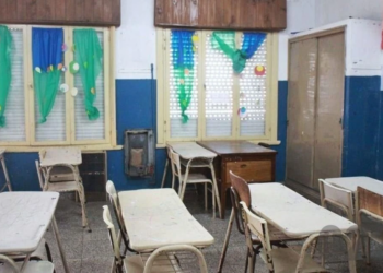 Susto en una escuela de Córdoba: una niña llevó un arma en la mochila
