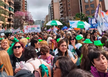 Encuentro de Mujeres: una gran marcha con múltiples talleres y debates