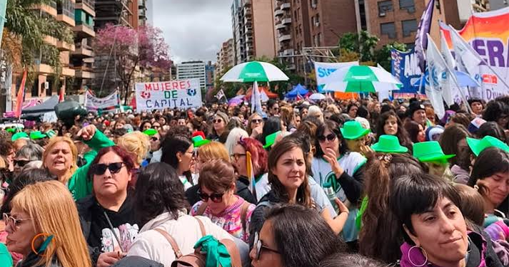 Encuentro de Mujeres: una gran marcha con múltiples talleres y debates