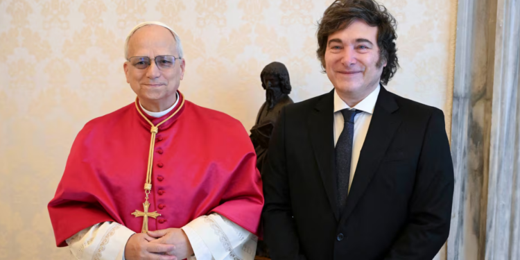 Milei sobre la salud del papa León XIV: "Nos unimos en oración por su salud"
