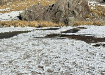 En pleno octubre, un manto blanco cubrió las Altas Cumbres